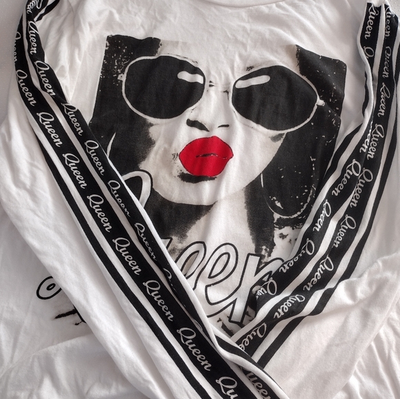 👑*NWOT* On Fire long sleeve queen shirt size 2X 👑 - Picture 5 of 6